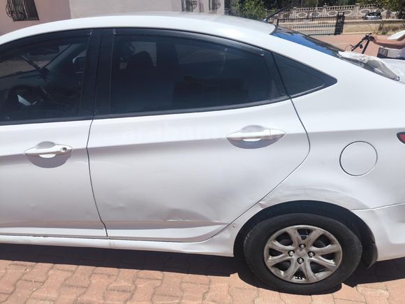 Sahibinden Hyundai Accent Blue 1.6 CRDI Mode 2013 Model