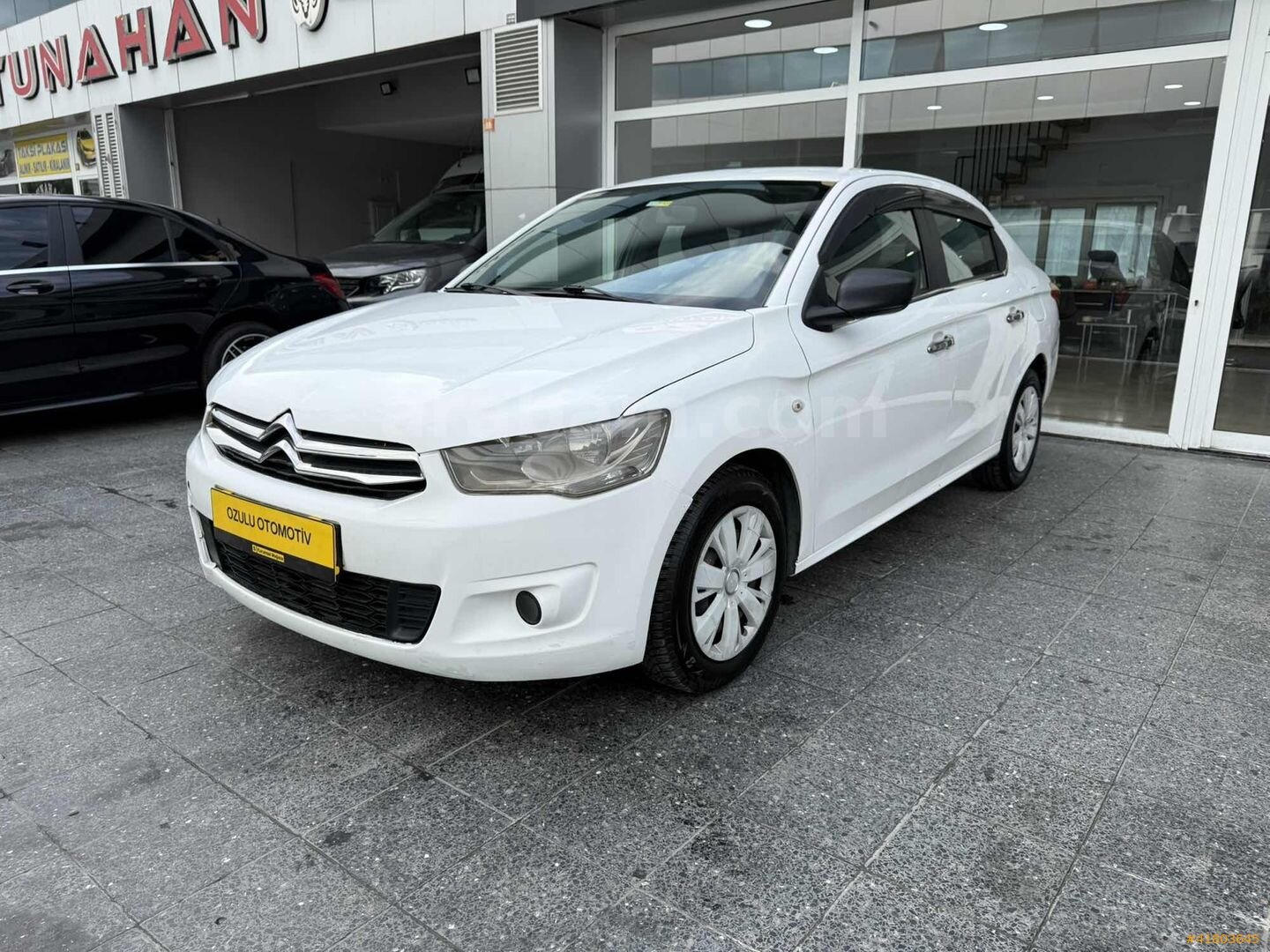 Galeriden Citroen C-Elysée 1.2 VTi Attraction 2013 Model İstanbul 150.000 km Beyaz 7