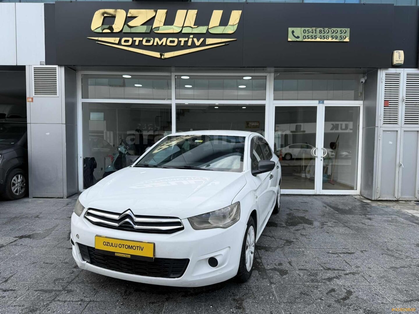 Galeriden Citroen C-Elysée 1.2 VTi Attraction 2013 Model İstanbul 150.000 km Beyaz 3