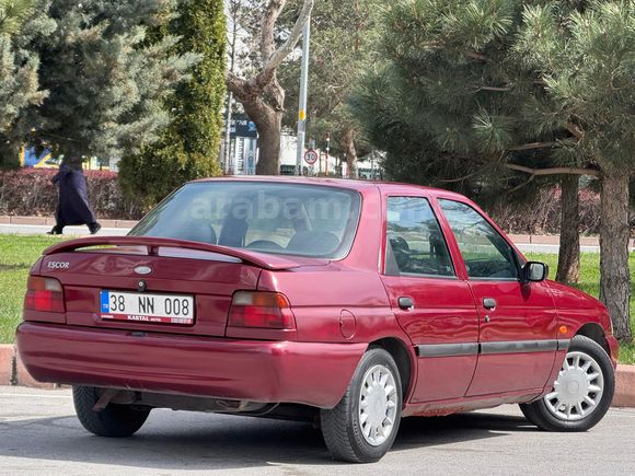 Sahibinden Ford Escort 1.6 CLX 1996 Model
