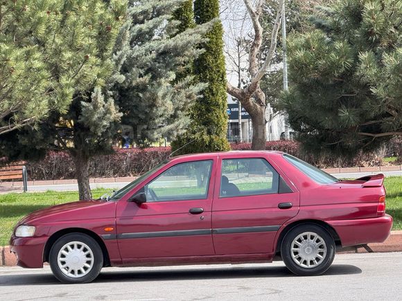 Sahibinden Ford Escort 1.6 CLX 1996 Model