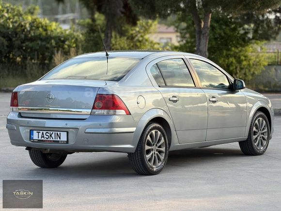 TAŞKIN'DAN 2011 MODEL HATASIZ 120.BİN KM'DE 111.YIL LANSMAN RENK