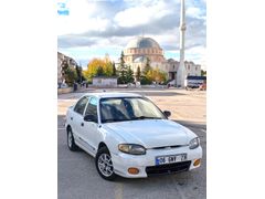 Hyundai Accent 1.5 GLS 2000 Model