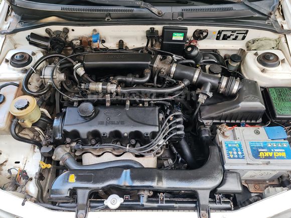 Hyundai Accent 1.5 GLS 2000 Model