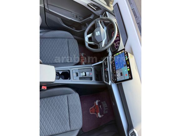 Sahibinden Seat Leon 1.5 eHybrid FR 2025 Model 