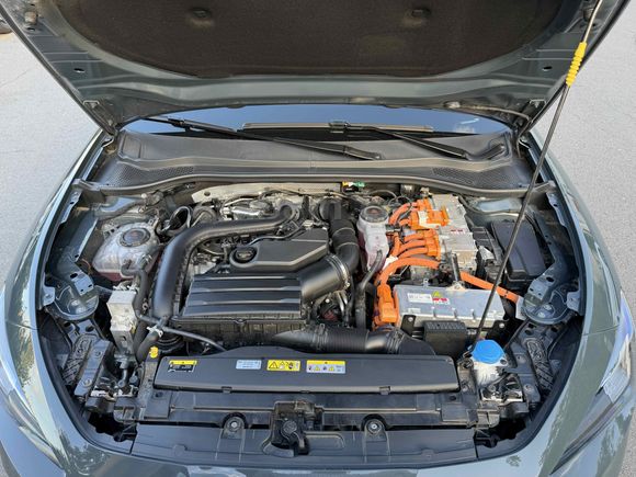 Sahibinden Seat Leon 1.5 eHybrid FR 2025 Model 