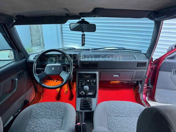 ORCİNAL Sahibinden Renault R 9 1.4 Broadway RN 1999 Model 