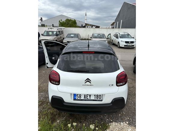Sahibinden Citroen C3 1.2 PureTech Feel Bold 2023 Model 