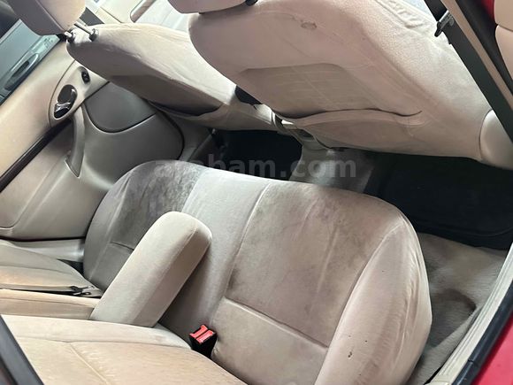Galeriden Ford Focus 1.6 Ghia 2001 Model Antalya