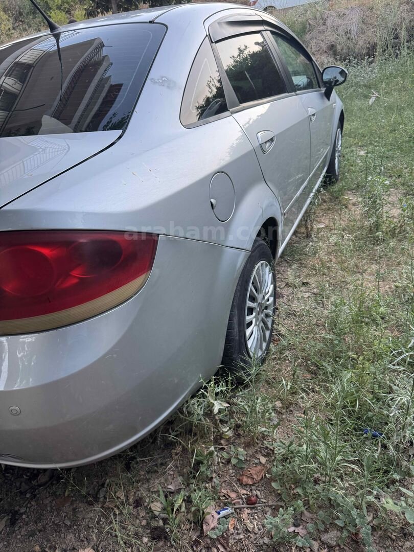 Galeriden Fiat Linea 1.3 Multijet Active Plus 2012 Model Antalya 209.800 km Gri 5