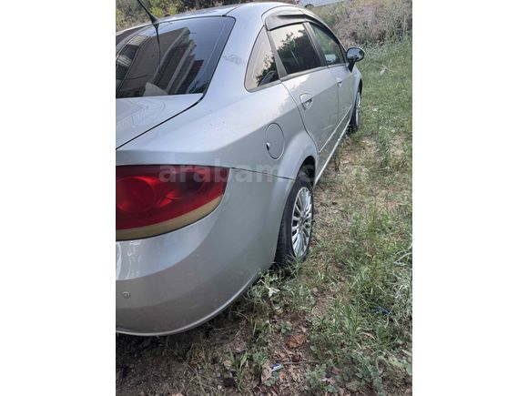 Galeriden Fiat Linea 1.3 Multijet Active Plus 2012 Model Antalya