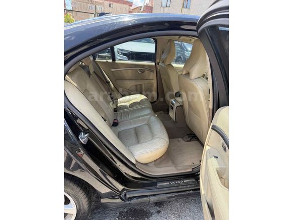  Volvo S80 1.6 D premium 2013 Model  228.000 km En ful paket