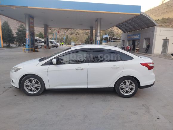 Ford Focus 1.6 TDCi Style 2013 Model