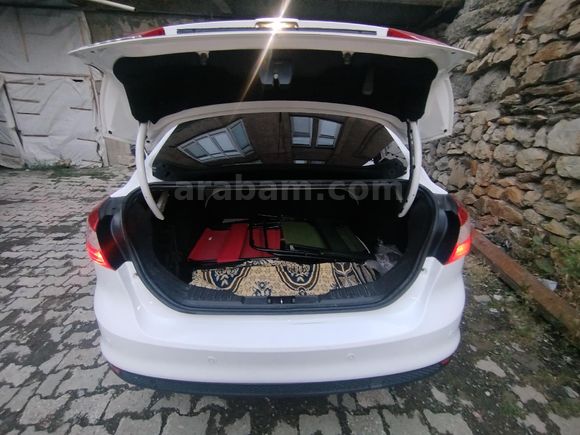 Ford Focus 1.6 TDCi Style 2013 Model