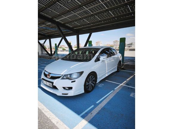 Sahibinden Honda Civic 1.6i VTEC premium 2011 Model 