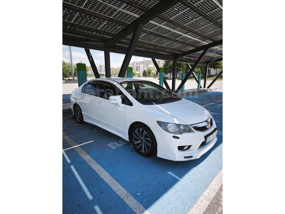 Sahibinden Honda Civic 1.6i VTEC premium 2011 Model 