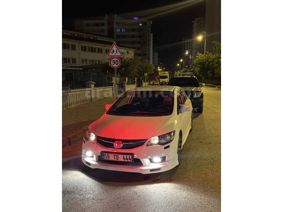 Sahibinden Honda Civic 1.6i VTEC premium 2011 Model 
