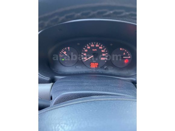 Sahibinden Renault Clio 1.4 Authentique 2004 Model 