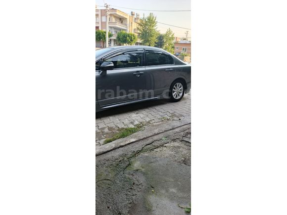Sahibinden Honda Civic 1.6i VTEC Dream 2010 Model