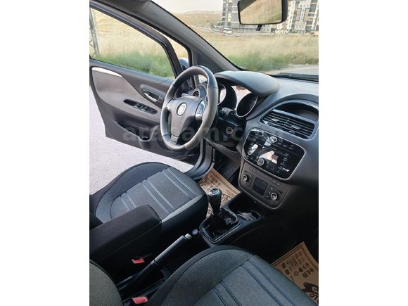 Sahibinden Fiat Punto EVO 1.4 Dynamic 2011 Model
