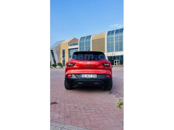 Sahibinden Renault Kadjar 1.5 dCi Icon 2015 Model 
Kırmızı