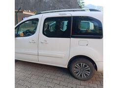 Sahibinden Peugeot Partner 1.6 HDI Active 2014 Model  130.000 km Beyaz