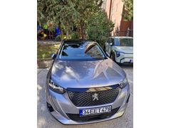 Sahibinden Peugeot 2008 1.2 PureTech Allure 2021 Model  orjinal kazasız değişensiz 
