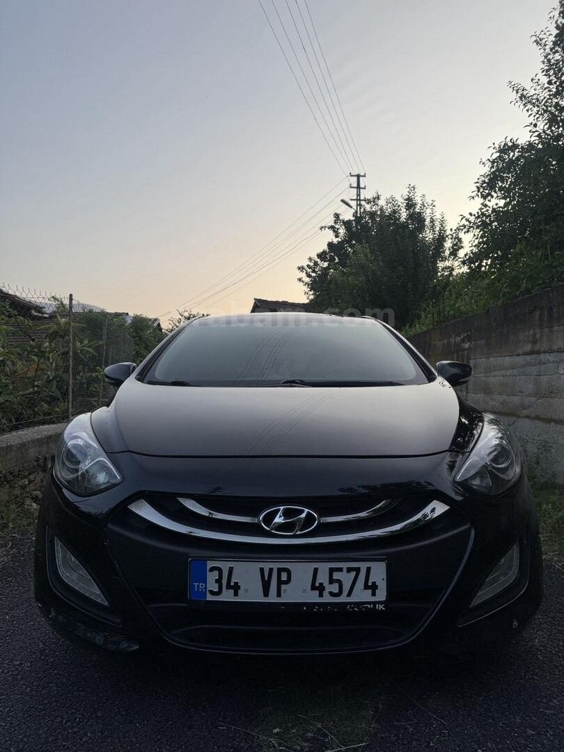 Sahibinden Hyundai i30 1.6 CRDi Elite 2013 Model Zonguldak 170.000 km Siyah 5
