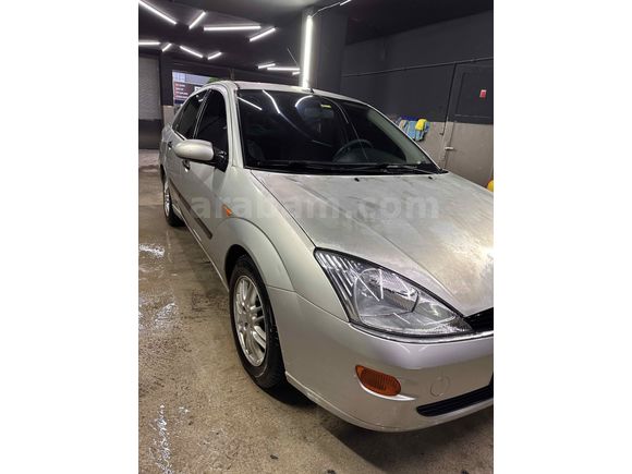 Sahibinden Ford Focus 1.6 Ghia 2001 Model 