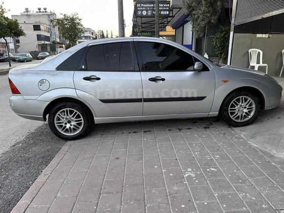 Sahibinden Ford Focus 1.6 Ghia 2001 Model 