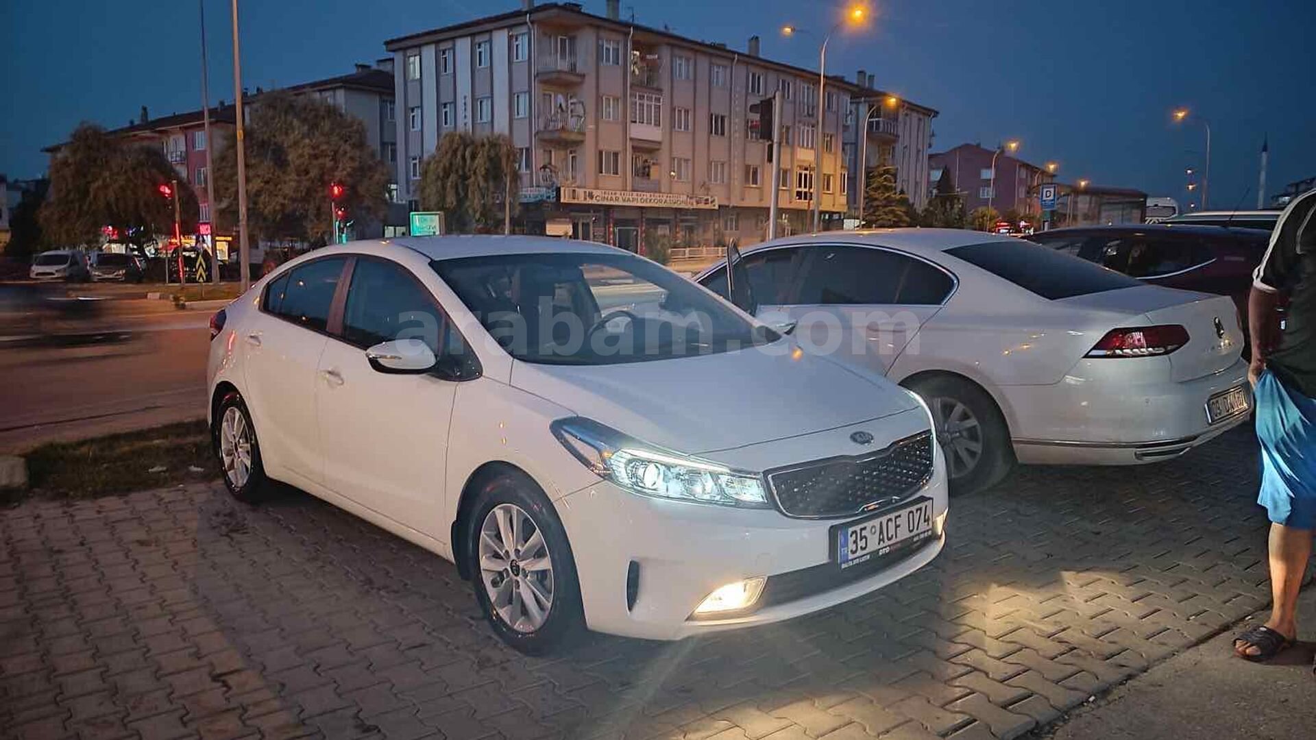 Sahibinden Hatasız Boyasız Değişensiz Kia Cerato Comfort 2