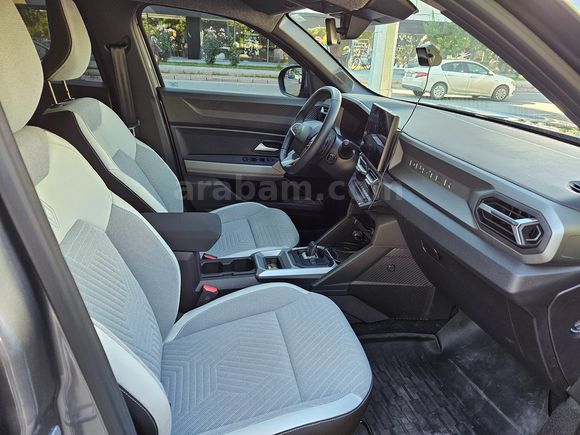  SIFIR AYARINDA  2025 RENO Duster 1.3 TCe Techno