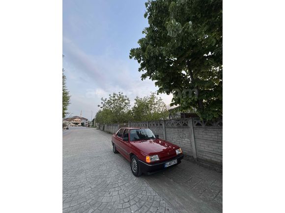 Sahibinden Renault R 9 1.4 Broadway 1994 Model 