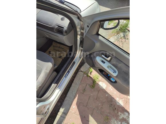 Sahibinden Renault Clio 1.4 RXT 2002 Model