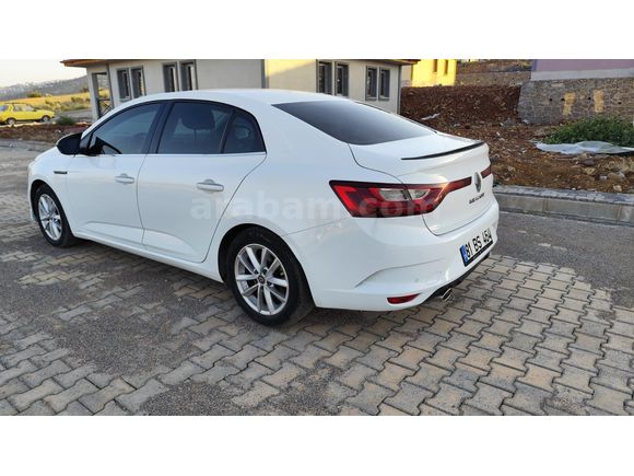 Sahibinden Renault Megane 1.6 Touch 2019 Model