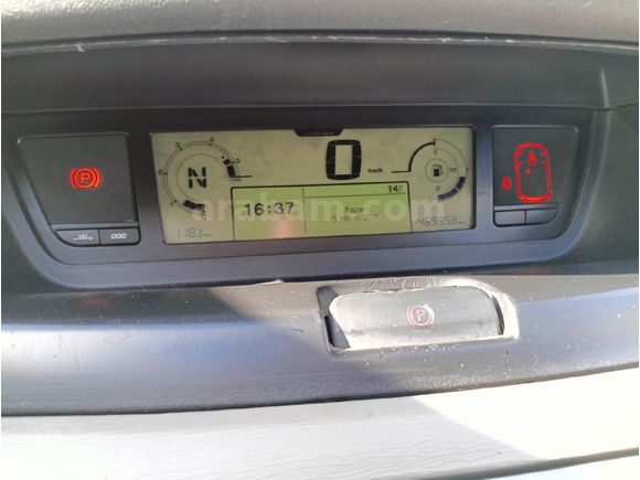 Sahibinden Citroen C4 Grand Picasso 1.6 e-HDi Dynamic 2011 Model