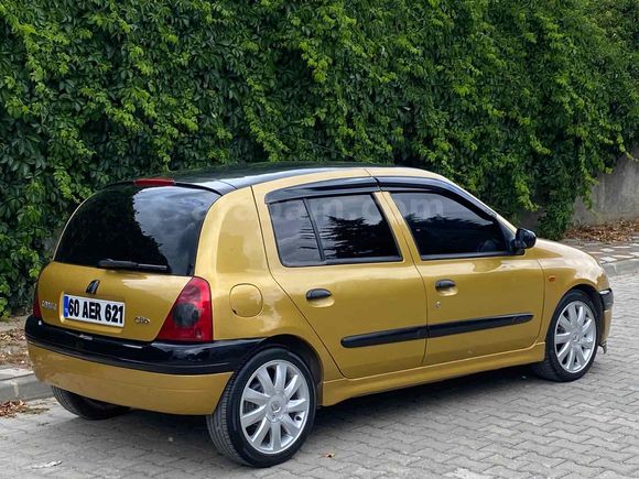 Sahibinden Renault Clio 1.4 RTA 2000 Model 