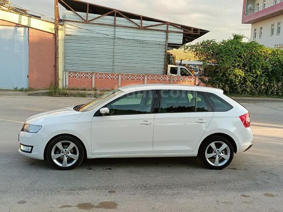 Sahibinden Skoda Rapid 1.4 TDI GreenTec Spaceback Style 2015 Model