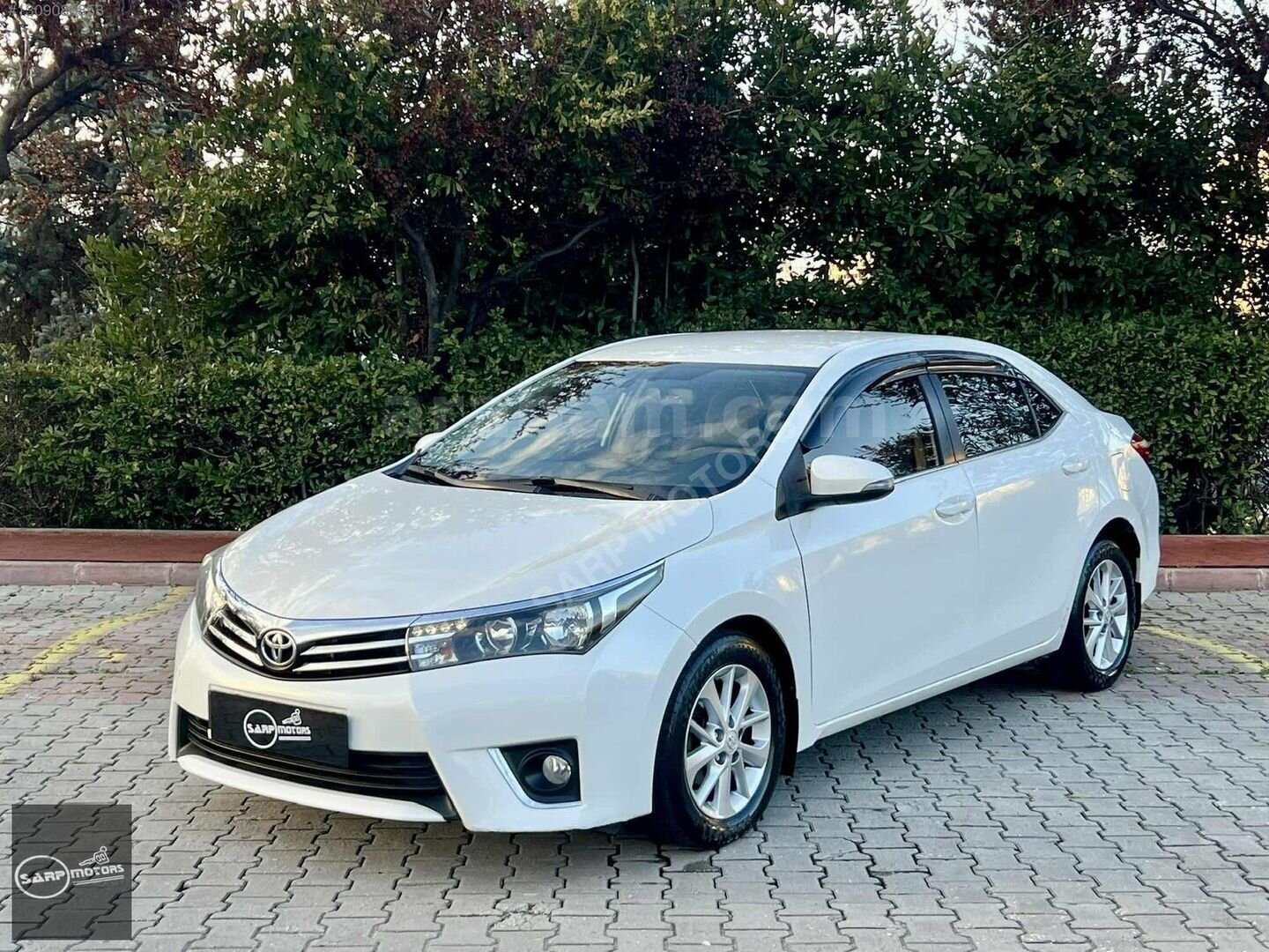 Galeriden Toyota Corolla 1.4 D-4D Advance 2014 Model İstanbul 178.000 km Beyaz 7