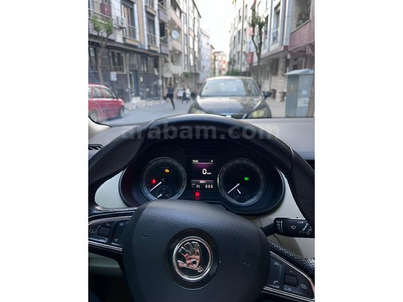 Sahibinden Skoda Octavia 1.6 TDI Style 2017 Model