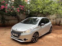 Masrafsız Ekstralı Peugeot 208 