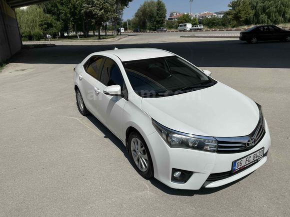 Sahibinden Degisensiz 2013 Corolla Otomatik
