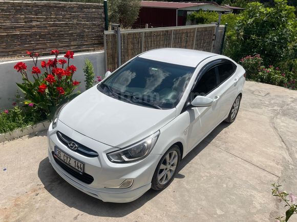 Sahibinden Hyundai Accent Blue 1.6 CRDI Mode Plus 2017 Model