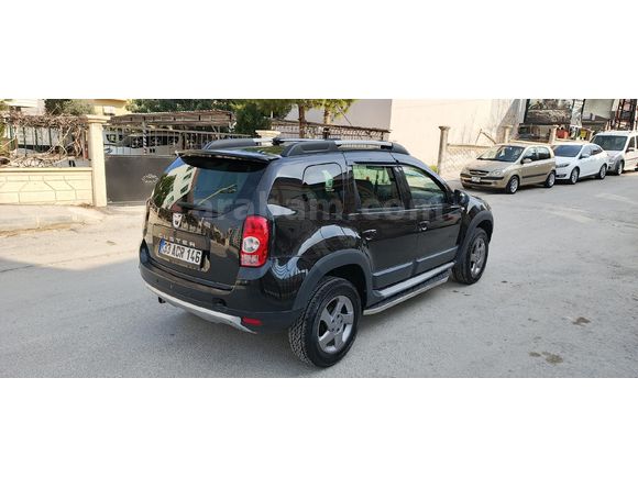 Sahibinden Dacia Duster 1.5 dCi Laureate 2013 Model  147.000 km Siyah