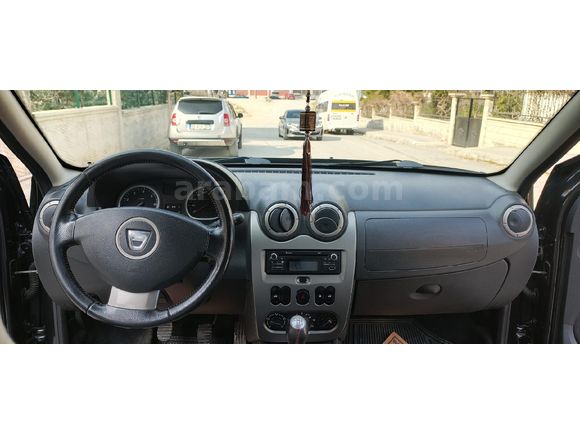 Sahibinden Dacia Duster 1.5 dCi Laureate 2013 Model  147.000 km Siyah