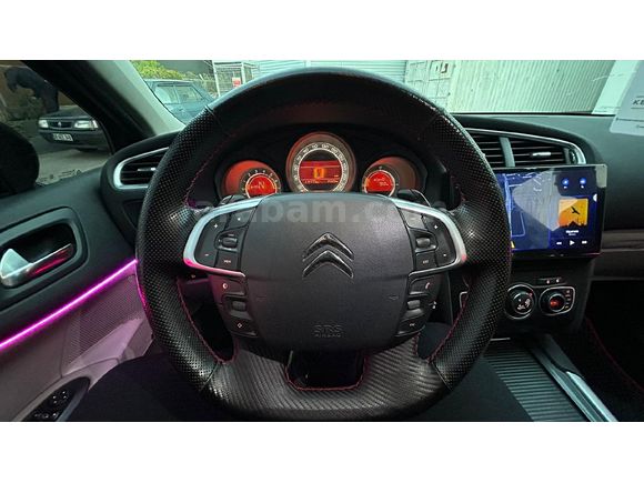 Sahibinden Citroen C4 1.6 e-HDi Confort Plus 2012 Model  95.000 km Siyah