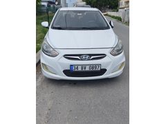 Sahibinden Hyundai Accent Blue 1.6 CRDI Mode 2014 Model  158.000 km Beyaz