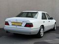 Galeriden Mercedes - Benz E 200 1994 Model İstanbul