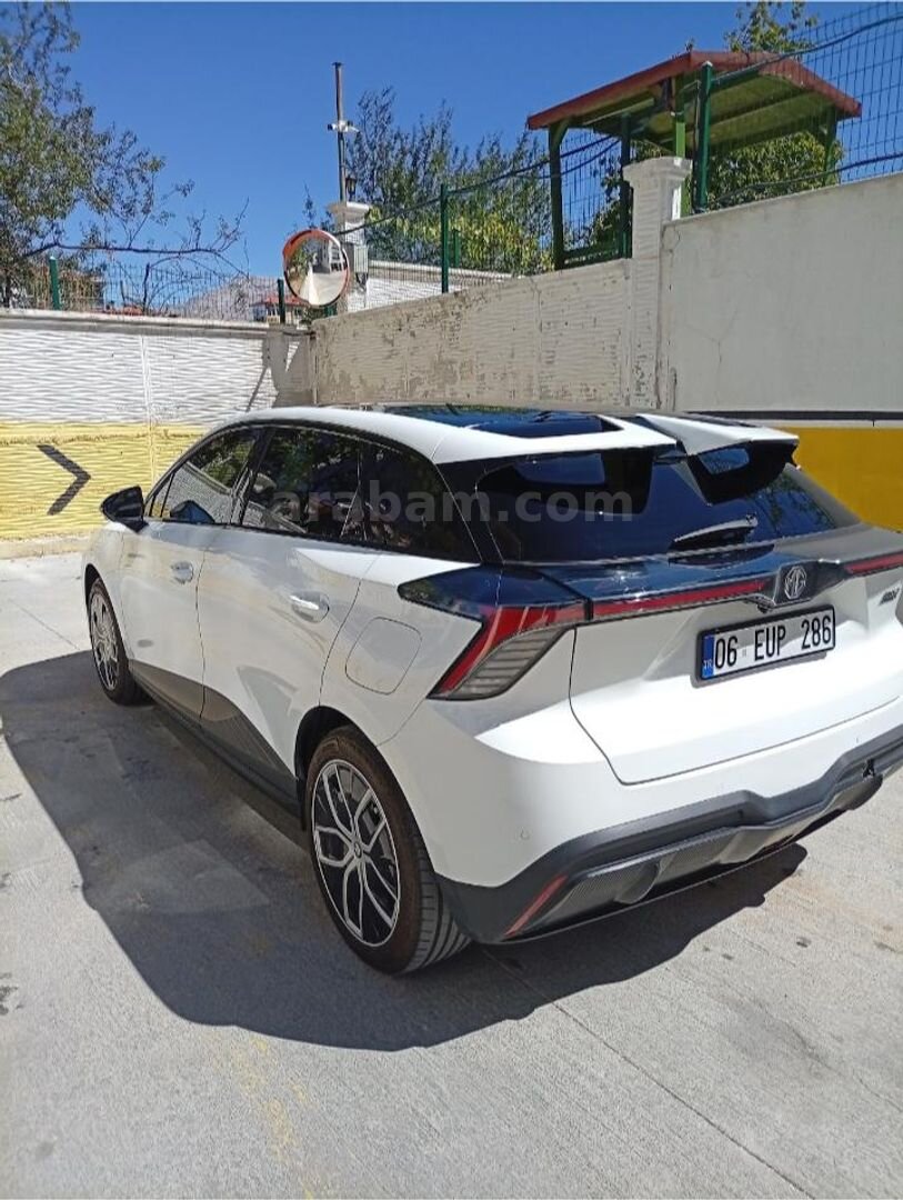 Sahibinden MG MG4 Luxury 2023 Model Isparta 44.500 km Beyaz 2