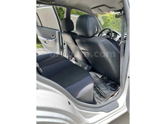 Sahibinden Hyundai Accent 1.5 1.5i GL 2000 Model 